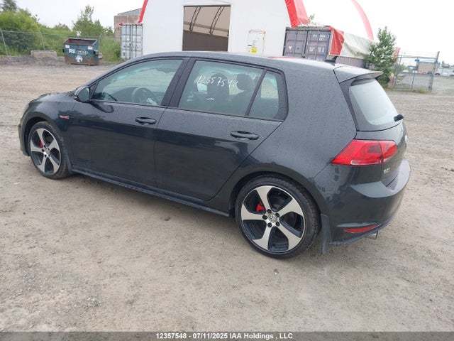 3VW4T7AU6GM050893 Volkswagen 2016
