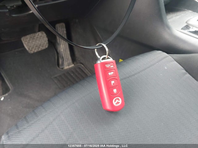3MZBM1U75FM209909 Mazda pe