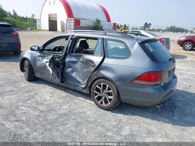 3VWPL7AJ1EM607631 Volkswagen 2014