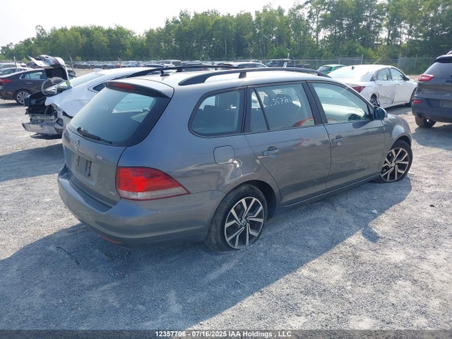 3VWPL7AJ1EM607631 Volkswagen 2014