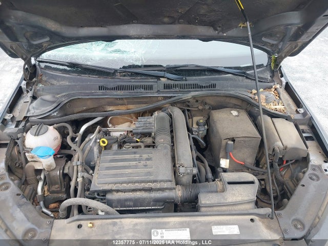 3VW167AJ5GM365488 Volkswagen 2016