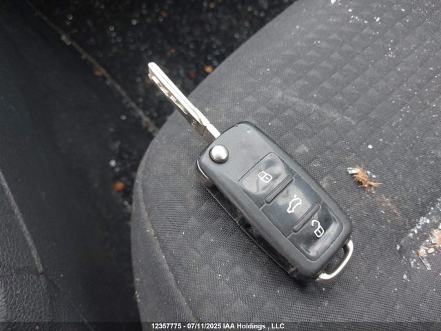 3VW167AJ5GM365488 Volkswagen 2016