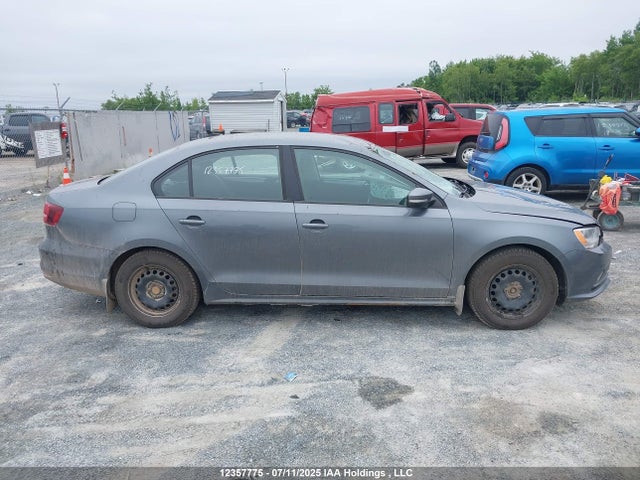 3VW167AJ5GM365488 Volkswagen 2016