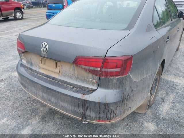 3VW167AJ5GM365488 Volkswagen 2016