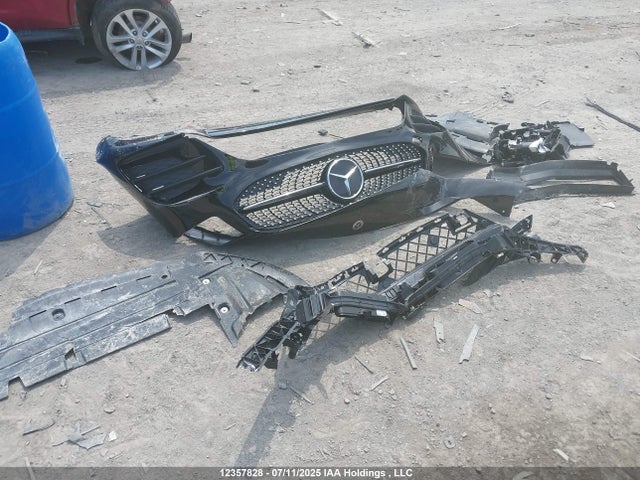 W1K3G4FB8MJ307866 Mercedes-Benz m260