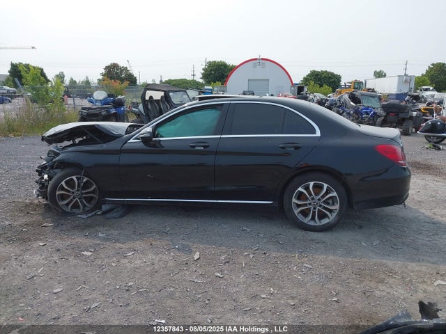 12357843 :رقم المزاد ، 55SWF4KB5HU220180 vin ، 2017 Mercedes-benz C-class مزاد بيع