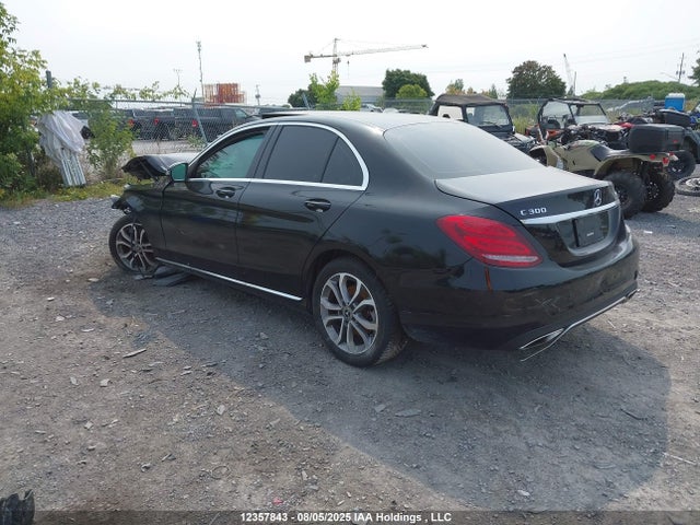 12357843 :رقم المزاد ، 55SWF4KB5HU220180 vin ، 2017 Mercedes-benz C-class مزاد بيع