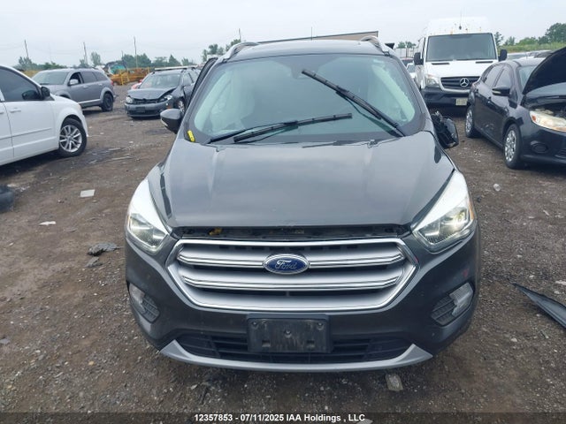 1FMCU9J94HUD21803 Ford 2017