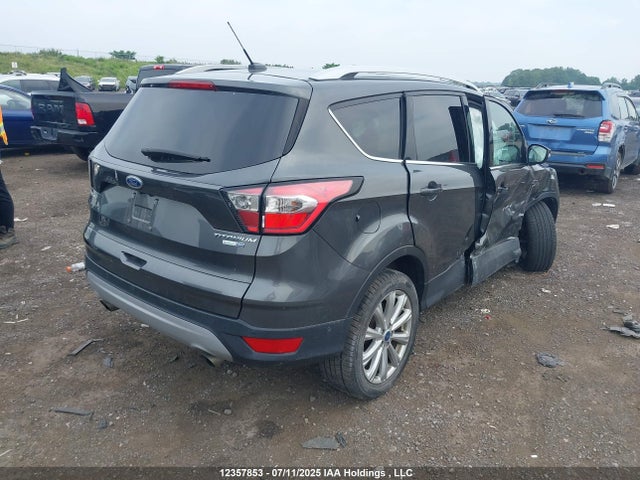 1FMCU9J94HUD21803 Ford 2017