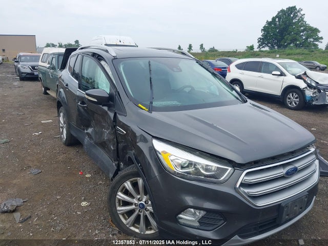 1FMCU9J94HUD21803 Ford 2017