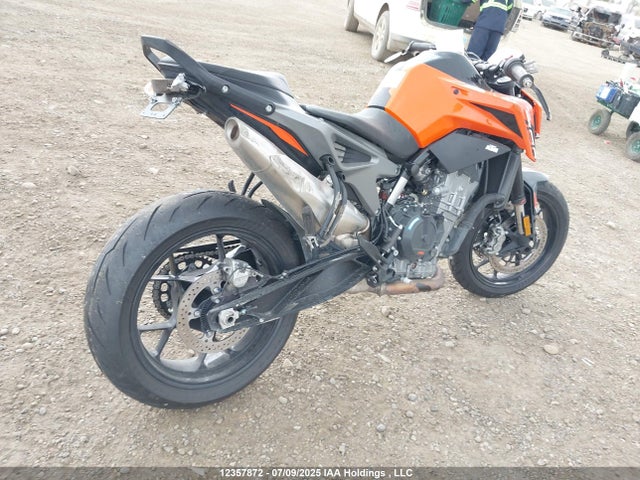 KTM 790 Duke 2023 LCETU7404PH700961 Image 4