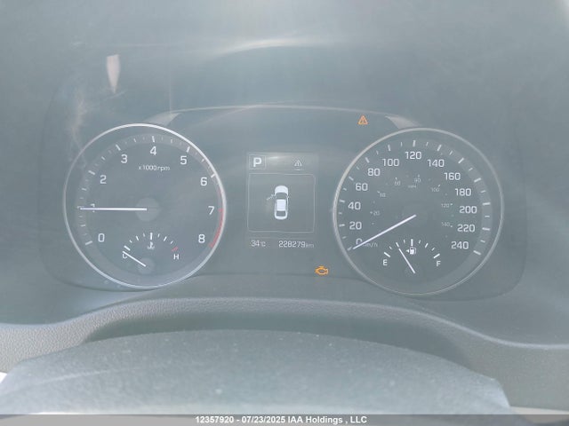 KMHD84LF1HU337889 Hyundai 2017