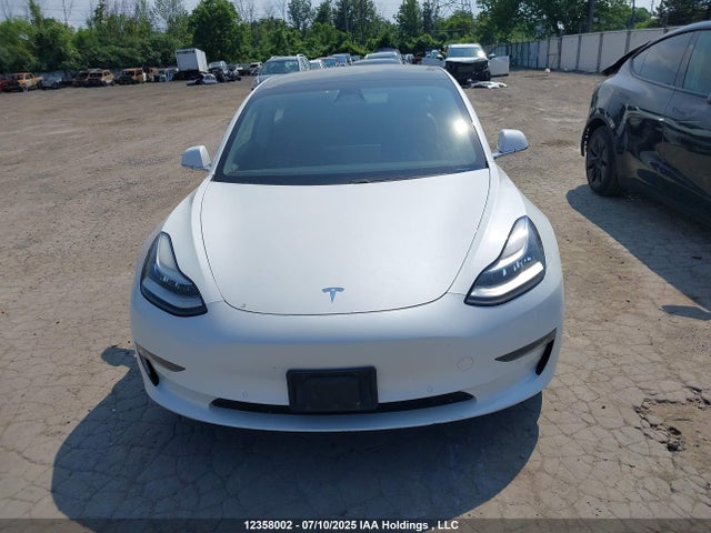 5YJ3E1EB7LF716477 Tesla MODEL 3