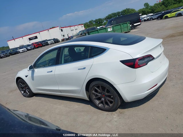5YJ3E1EB7LF716477 Tesla MODEL 3