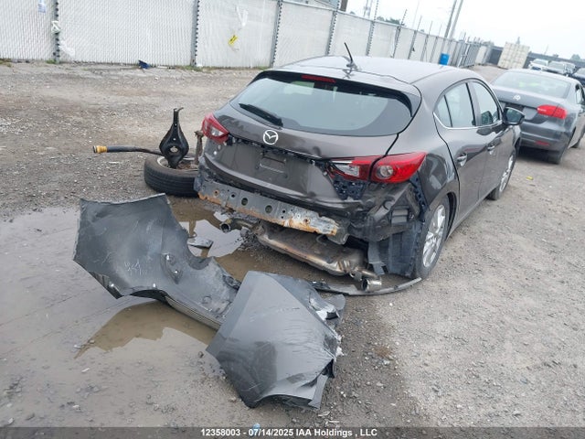 3MZBM1L77FM217351 Mazda pe
