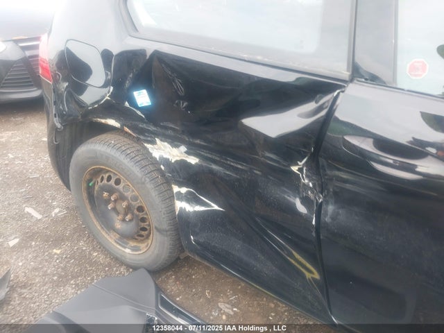 3VW917AU9FM019664 Volkswagen 2015