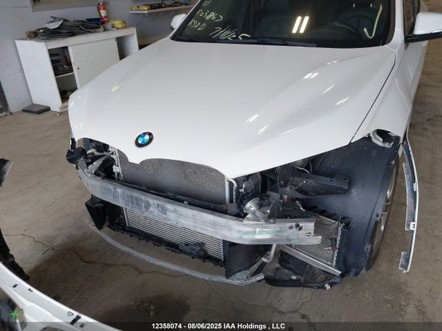 WBXHT3C33J3F03867 BMW X1