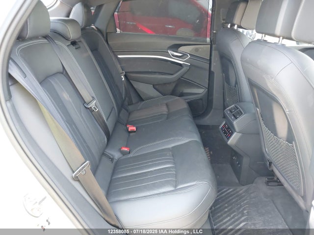 Audi E-TRON SPORTBACK 2021 WA13AAGE2MB000720 Image 8