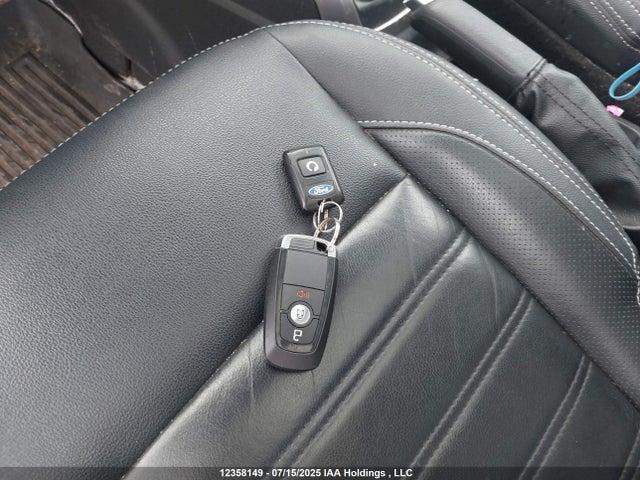 MAJ6P1WLXJC159918 Ford 2018
