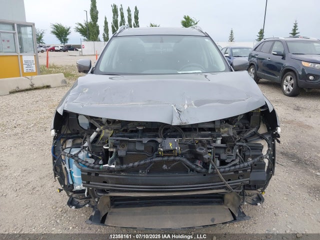 5N1AT2MV8JC739898 Nissan Rogue