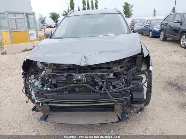 5N1AT2MV8JC739898 Nissan Rogue