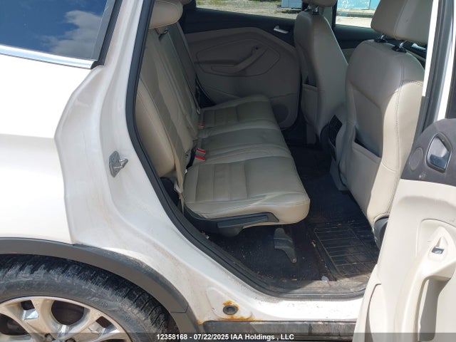 Ford Escape 2017 1FMCU9J98HUD97475 Image 8