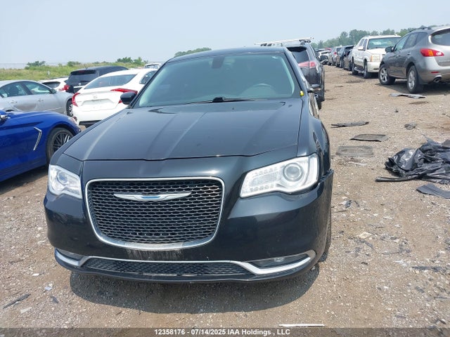 Chrysler 300 2016 2C3CCARG1GH253011 Image 12