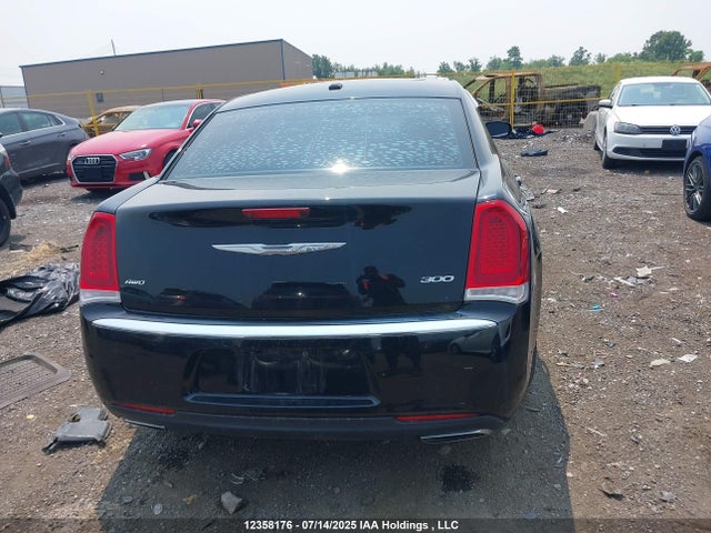 Chrysler 300 2016 2C3CCARG1GH253011 Image 16