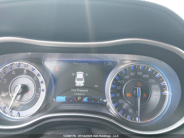 Chrysler 300 2016 2C3CCARG1GH253011 Image 7