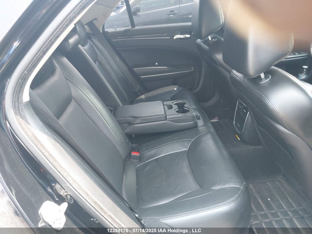 Chrysler 300 2016 2C3CCARG1GH253011 Image 8
