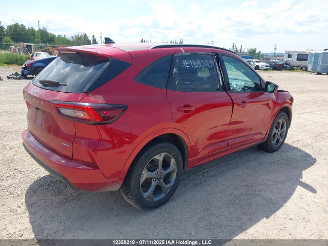 1FMCU9MZ5PUA58389 Ford dura d4 ivct atk