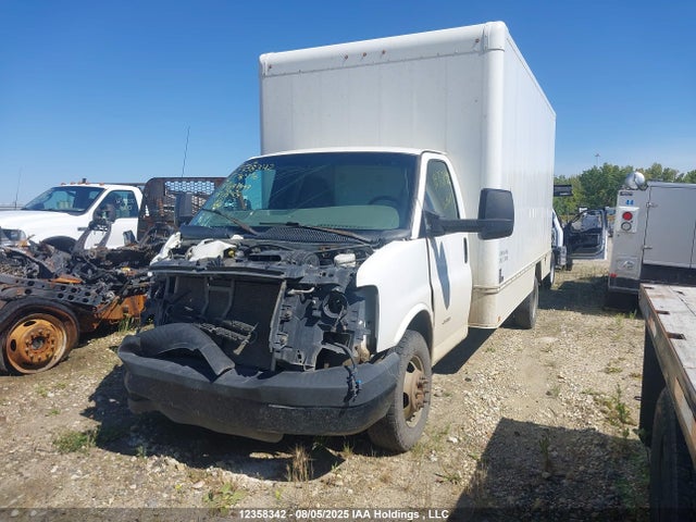 GMC l96 2014 1GD676CG2E1176496 Image 2