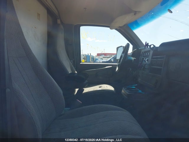 GMC l96 2014 1GD676CG2E1176496 Image 8