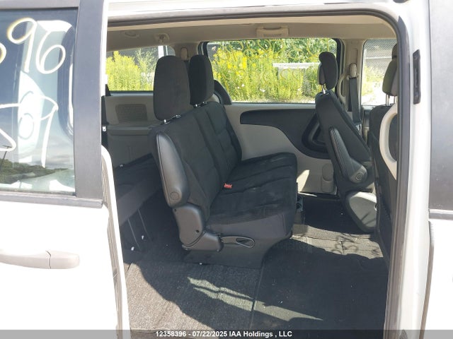 2C4RDGBG6JR332059 Dodge Grand Caravan