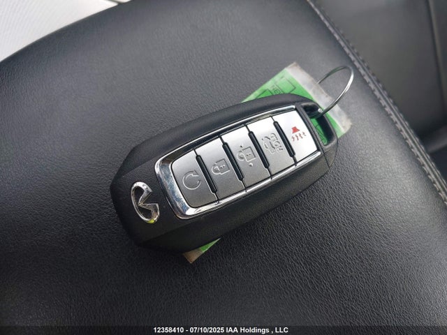 JN1EV7BR9MM754432 Infiniti 3.0l t