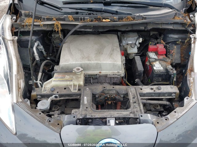 1N4AZ0CP4GC307608 Nissan 2016