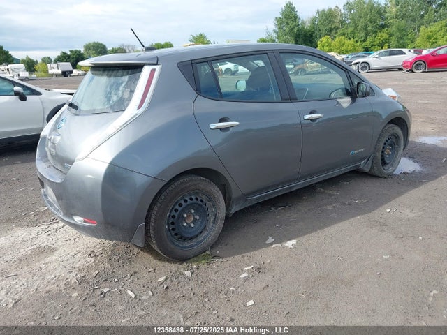 1N4AZ0CP4GC307608 Nissan 2016