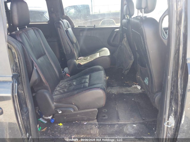 2C4RDGEG6KR590692 Dodge Grand Caravan