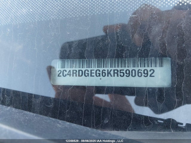 2C4RDGEG6KR590692 Dodge Grand Caravan