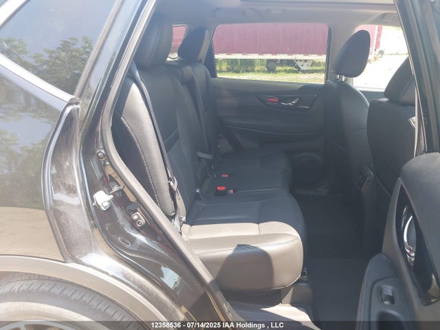 5N1AT2MV3JC780665 Nissan Rogue