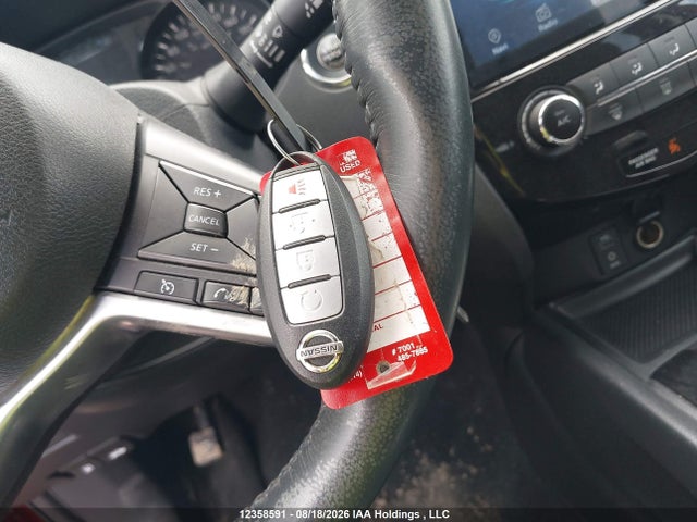 5N1AT2MV0HC743034 Nissan Rogue S/sl Platinum/sv