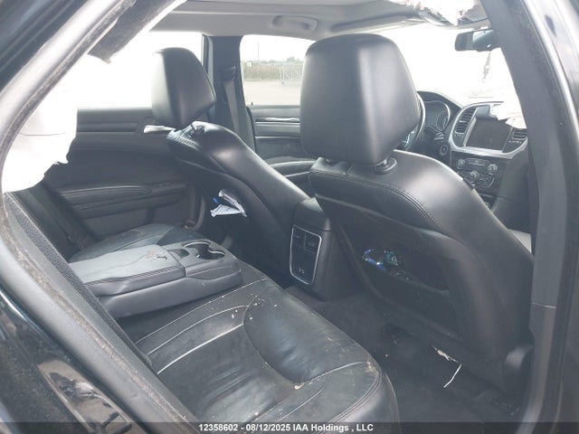 Chrysler 300 2015 2C3CCAAG3FH828512 Image 8