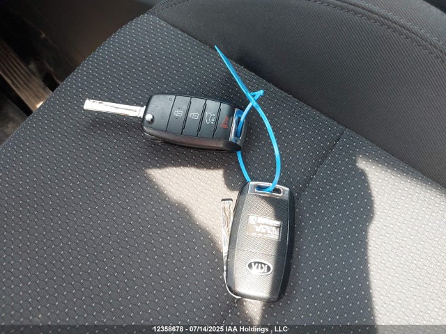 Aukcja sprzedaży 2015 Kia Rondo, vin: KNAHT8A34F7076268, numer aukcji: 12358678