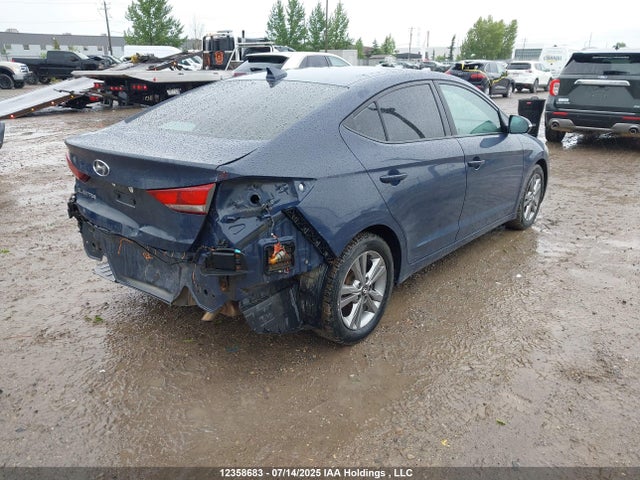 KMHD84LF3HU112521 Hyundai 2017