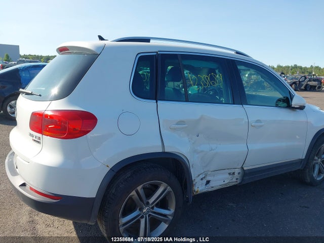 WVGLV7AX3HK029491 Volkswagen 2017