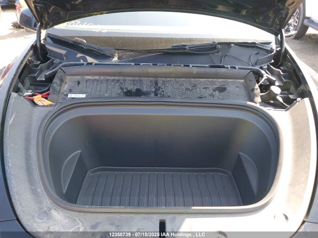 Tesla Model Y 2024 7SAYGDEE0RF211890 Image 10