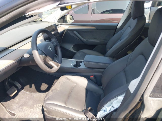 Tesla Model Y 2024 7SAYGDEE0RF211890 Image 5