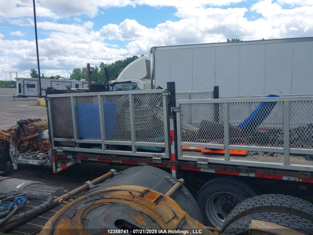 Ford F550 Super Duty 2017 1FDUF5GT7HEC70415 Image 13