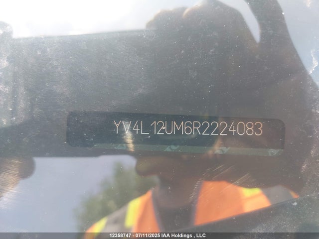 YV4L12UM6R2224083 Volvo b4204t