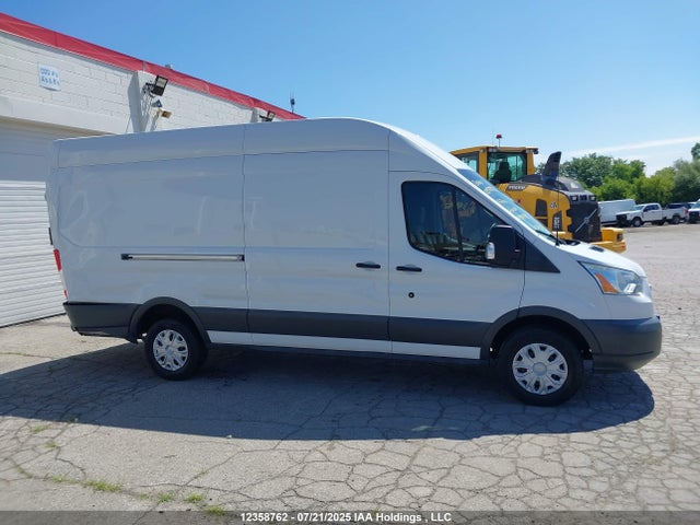 Ford 2015 2015 1FTYR3XG1FKA35558 Image 13